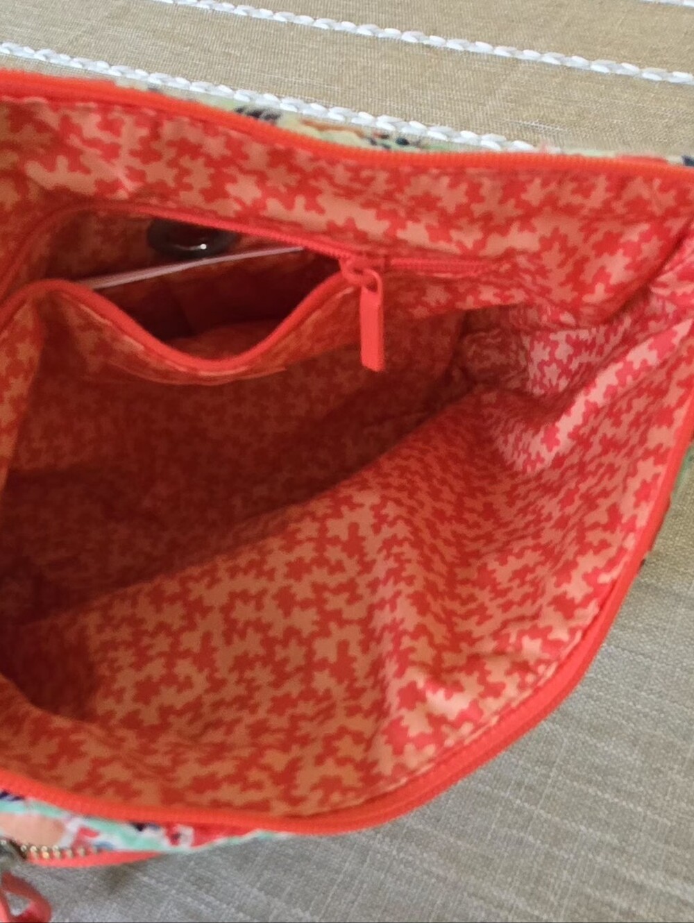 NWT Vera Bradley Iconic RFID Little Hipster Go Fish Pattern Crossbody Bag - Picture 9 of 13